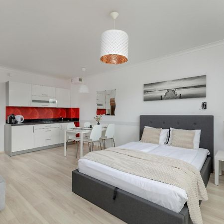 Modern Studio With Balcony 650 M From The Beach By Rent Like Home Świnoujście Εξωτερικό φωτογραφία